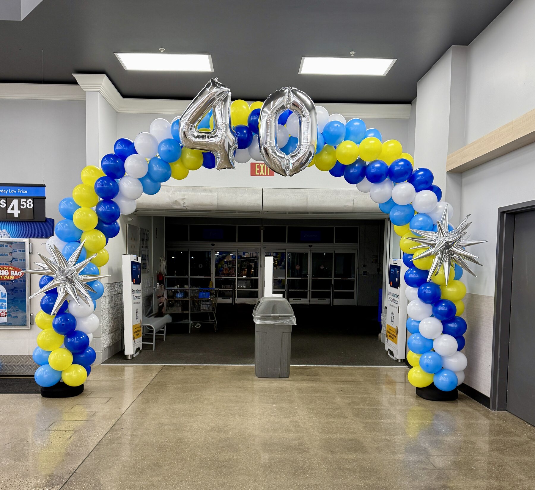 Extra-large standard balloon archway